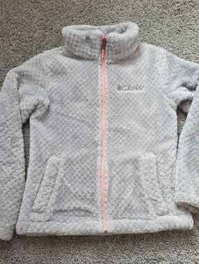Columbia Light Gray Fuzzy Fleece Jacket with Pink Zipper